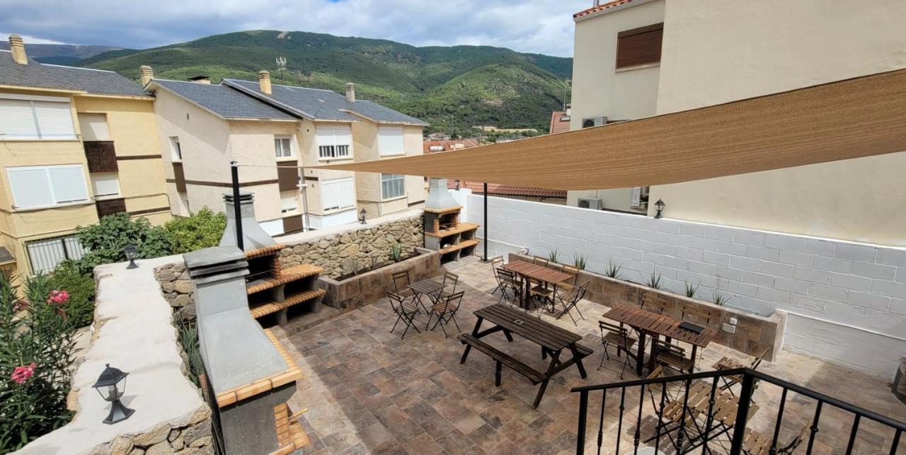 Casa Del Castillo By Naturadrada La Adrada Extérieur photo
