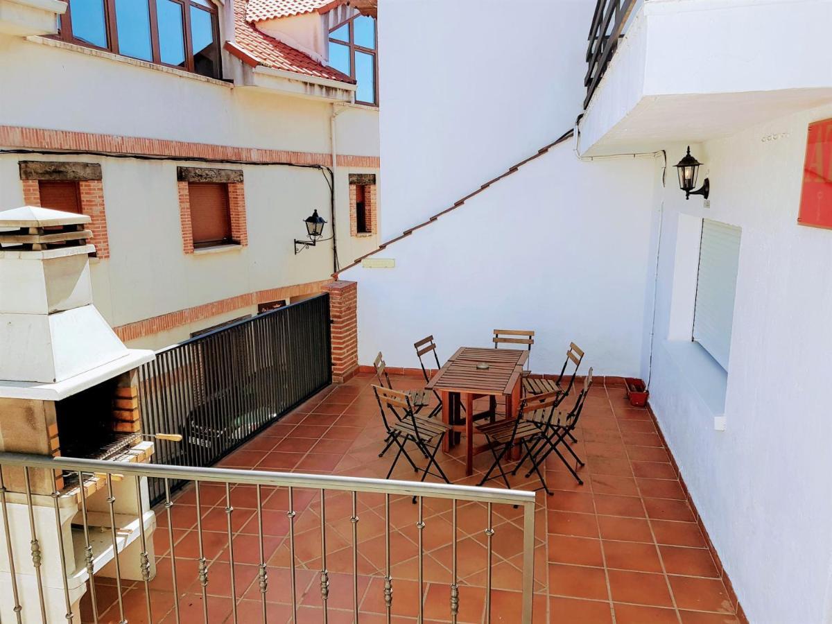 Casa Del Castillo By Naturadrada La Adrada Extérieur photo