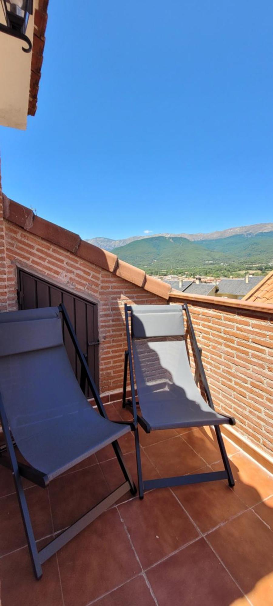 Casa Del Castillo By Naturadrada La Adrada Extérieur photo